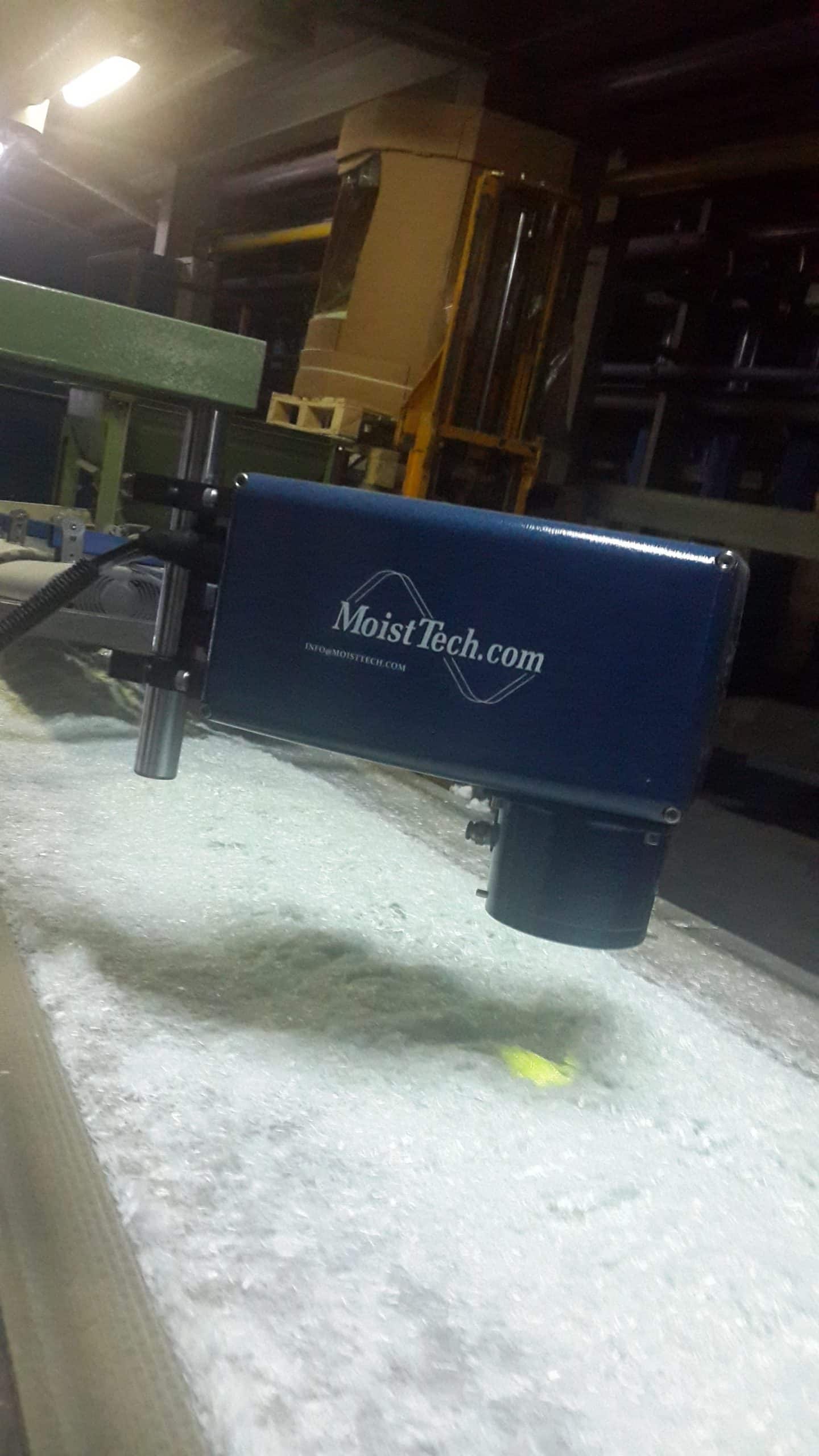 glass fiber moisture content