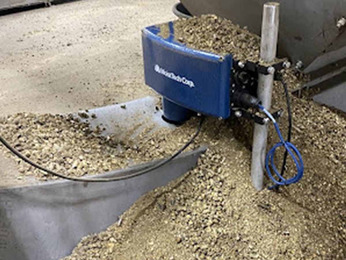 moisttech sensor scanning wood