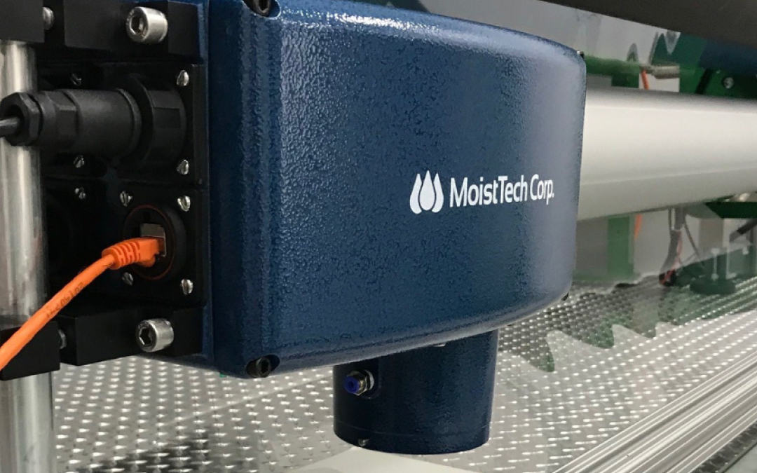 MoistTech measuring moisture content in plastics processing
